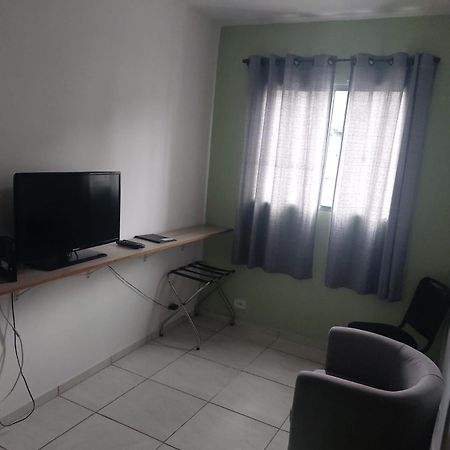 Viverdi Hotel Arujá Quarto foto