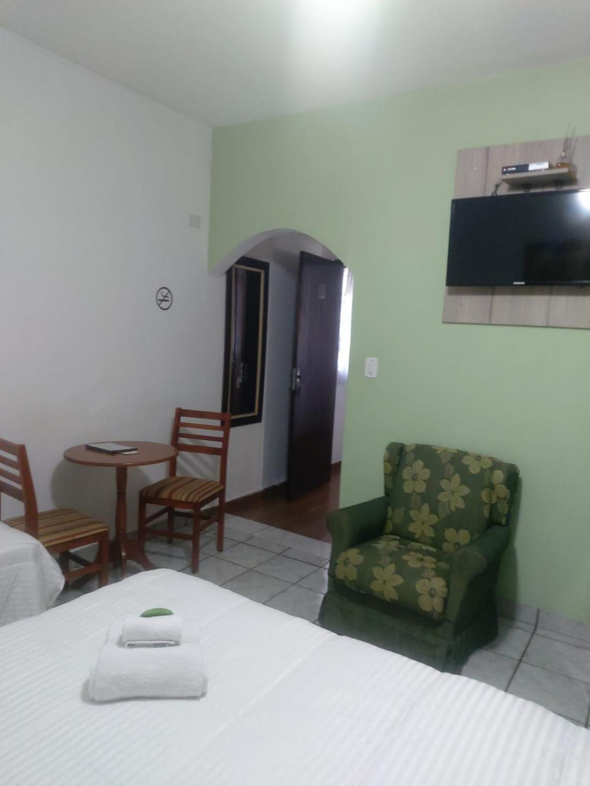 Viverdi Hotel Arujá Quarto foto